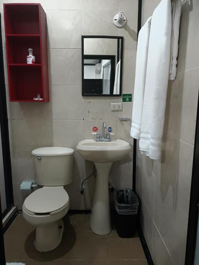 Hotel Garcias Suites, Linares Ngoại thất bức ảnh