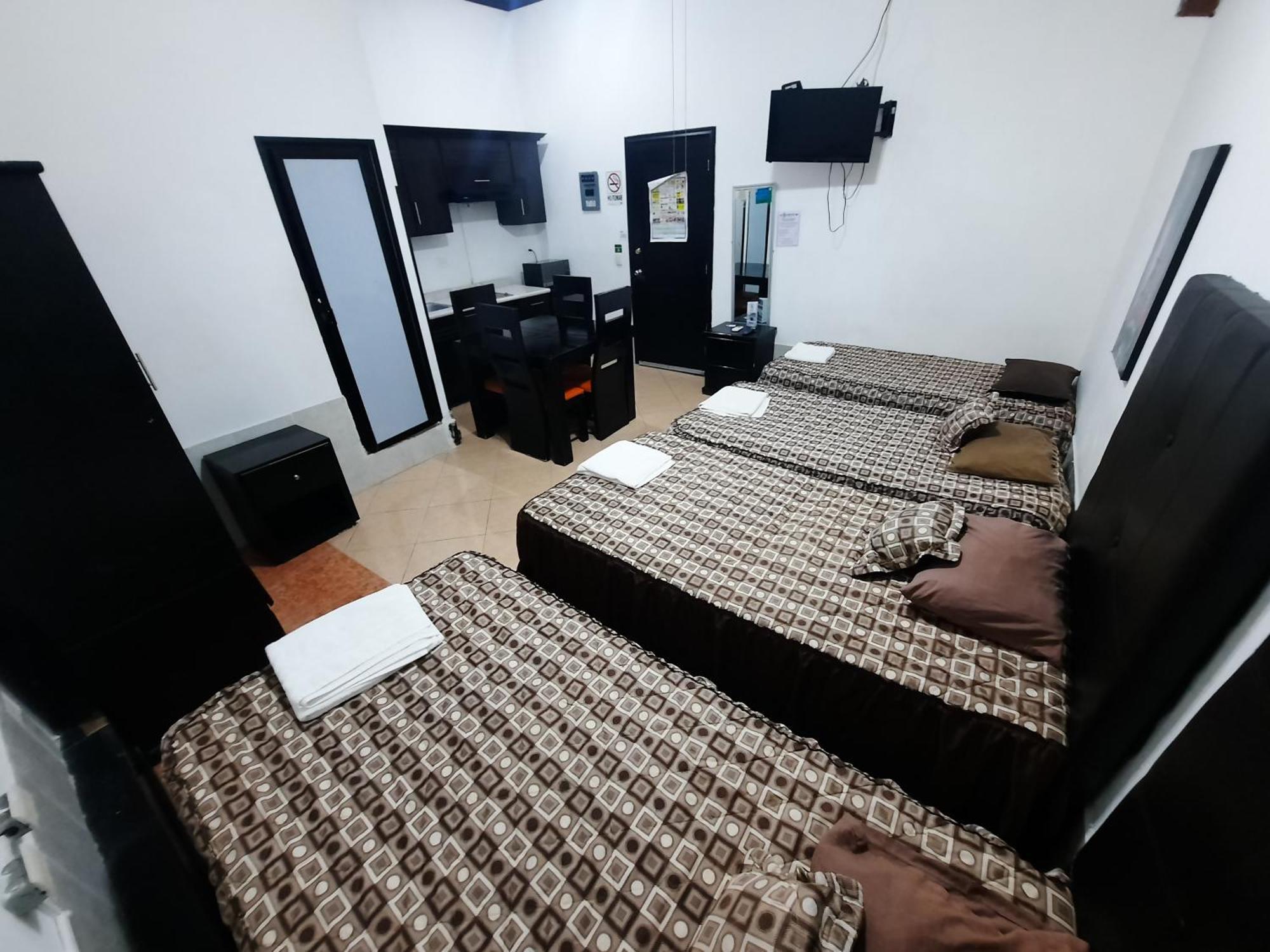 Hotel Garcias Suites, Linares Phòng bức ảnh