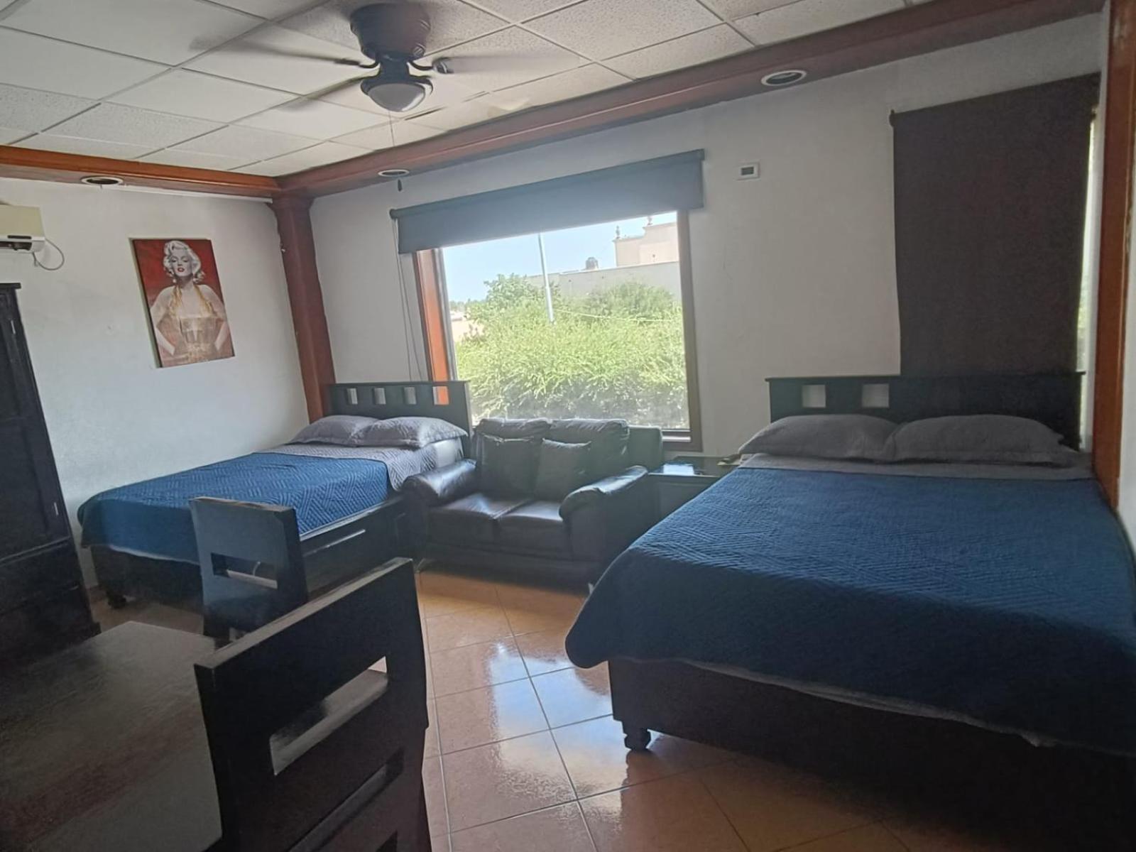 Hotel Garcias Suites, Linares Ngoại thất bức ảnh